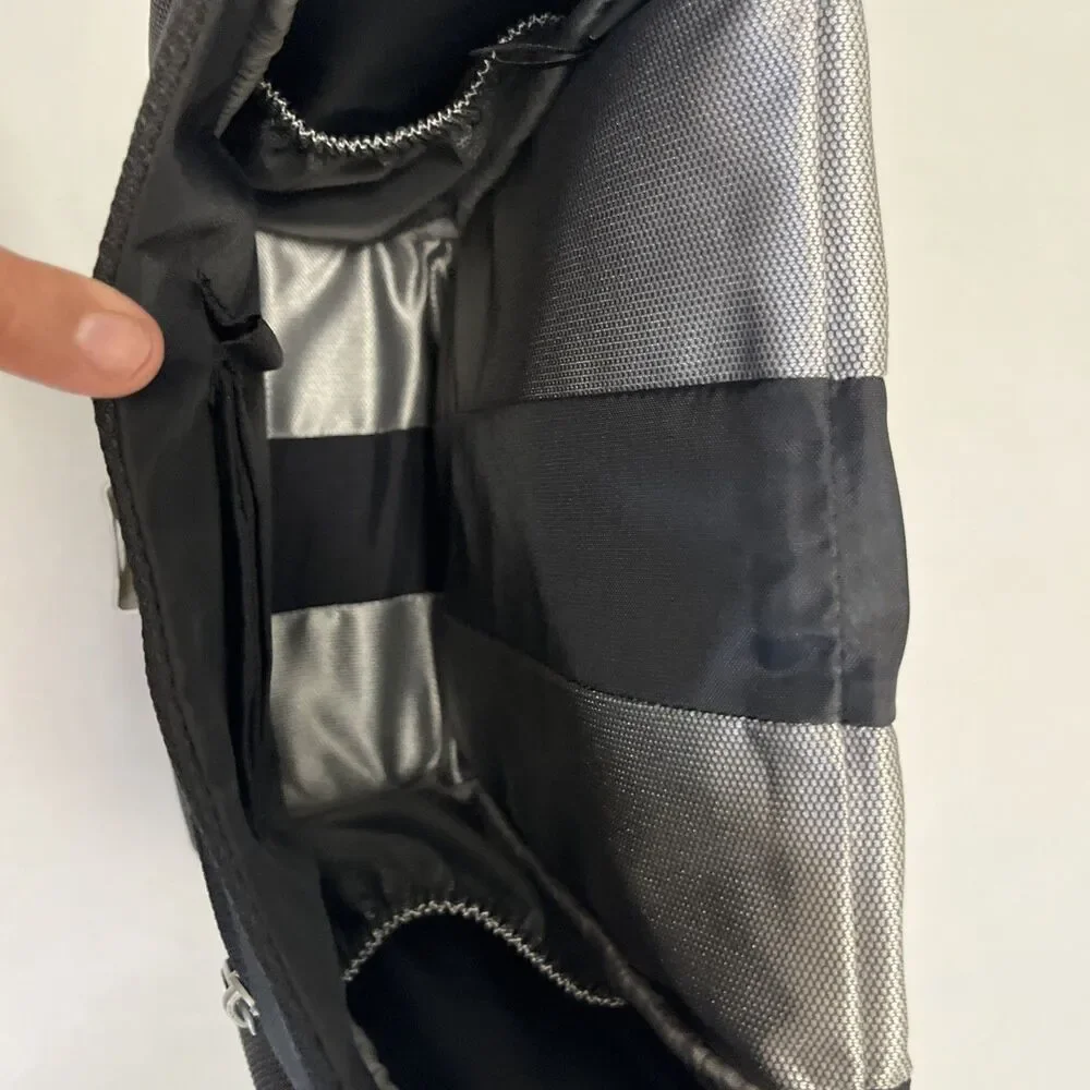 TUMI T3 Men's Women's Apex Travel Tote Shoulder Bag Strap Black Classic Style